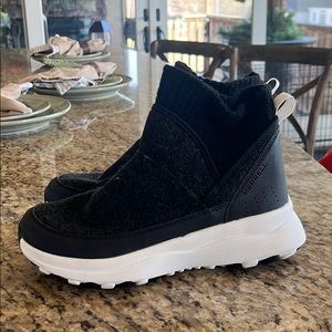 Merrell Women's Cloud Boot 8.5